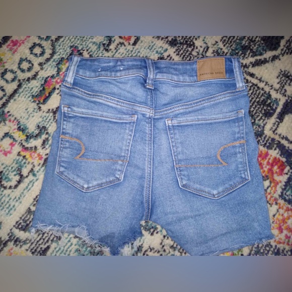 American Eagle Shorts size 2 - Picture 2 of 5
